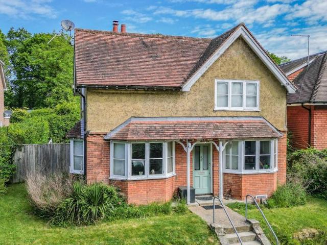 House for sale in Heathlands, East Sussex