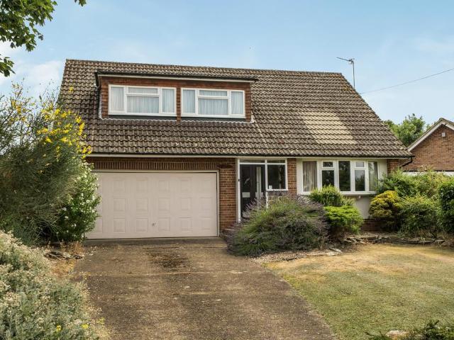 House for sale in Pachesham Park, Surrey