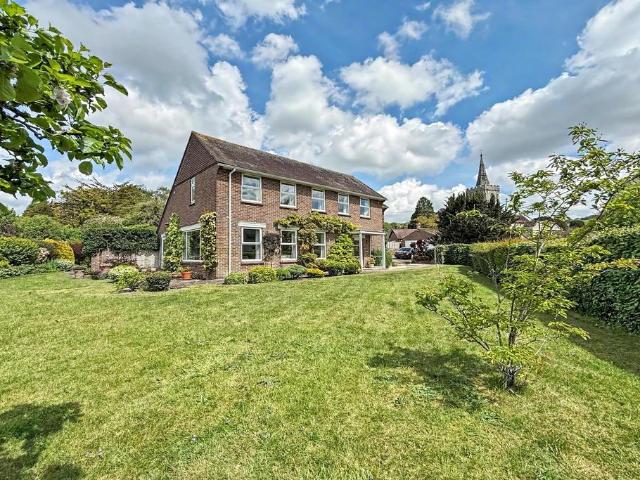 House for sale in Iwerne Minster, East Dorset