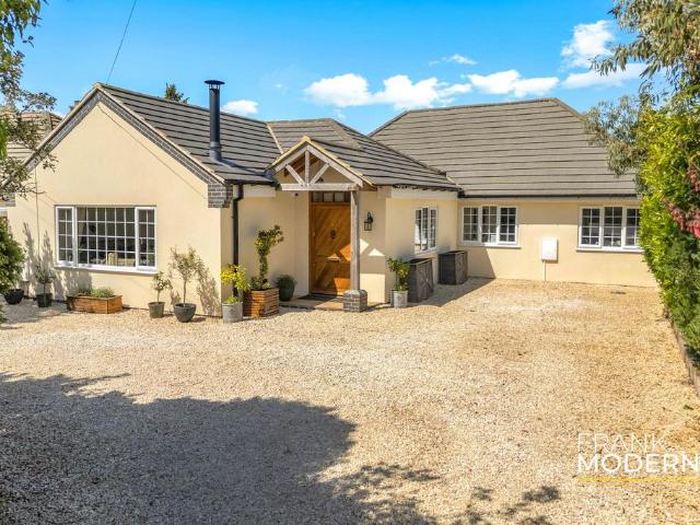 House for sale in Coates, Four Gotes