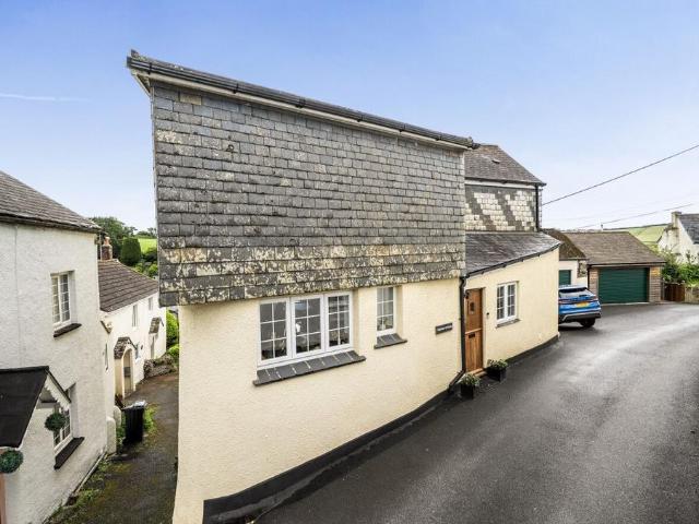 House for sale in Strode, Devon
