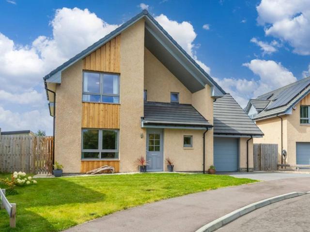 House for sale in Kinloss, Scotland
