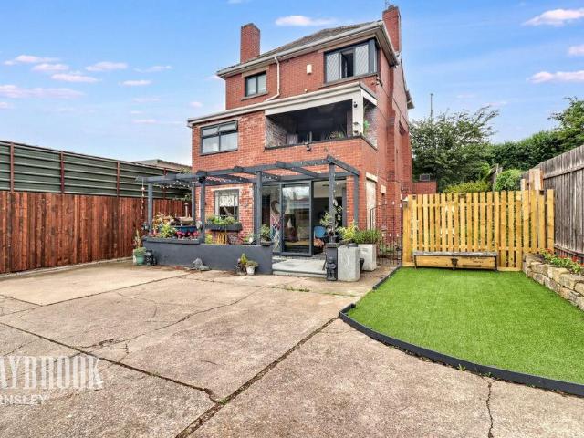 House for sale in Ardsley, South Yorkshire