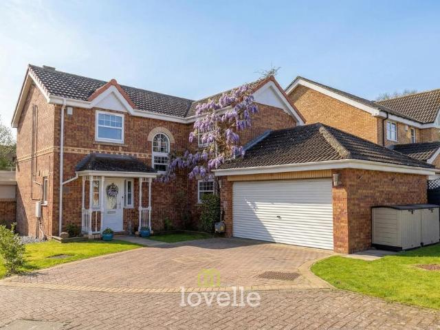 House for sale in Healing, North East Lincolnshire
