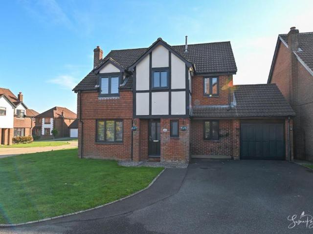 House for sale in Binstead, Ryde