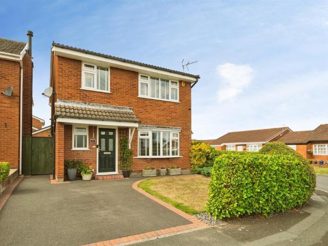 House for sale in Greasby, Wirral