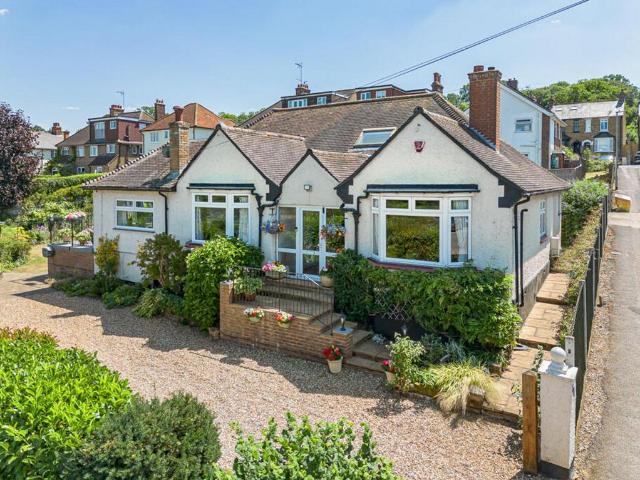 House for sale in Hertford, Colliers End