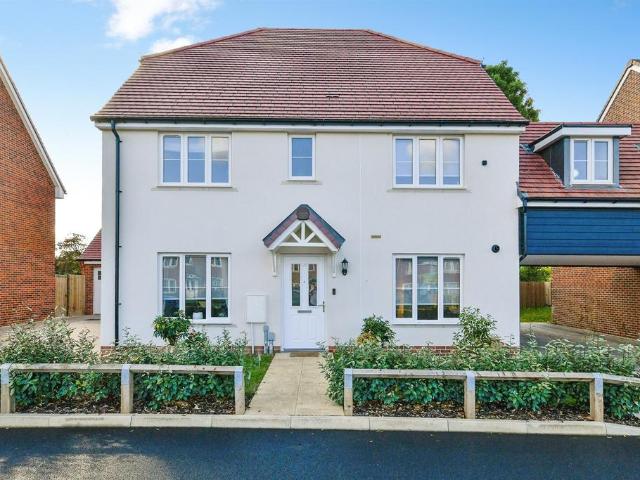 House for sale in Codicote, North Hertfordshire