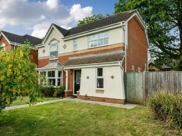 House for sale in Finchampstead