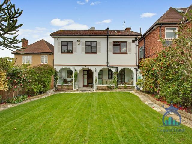 House for sale in Kingsbury, Greater London