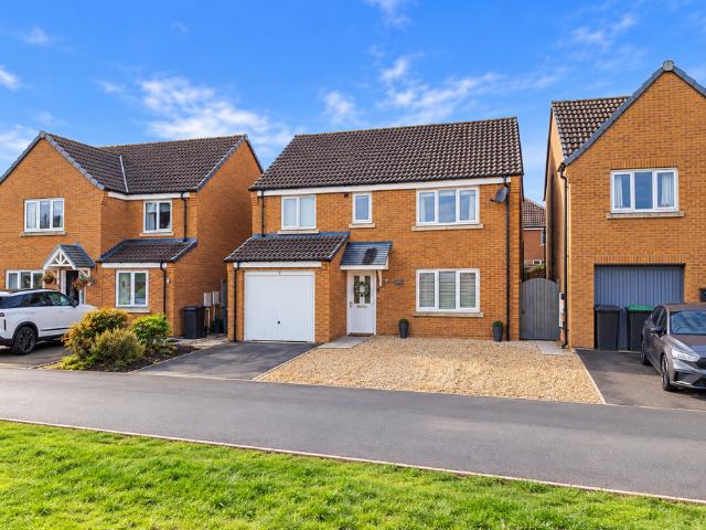 House for sale in North Hykeham, North Kesteven