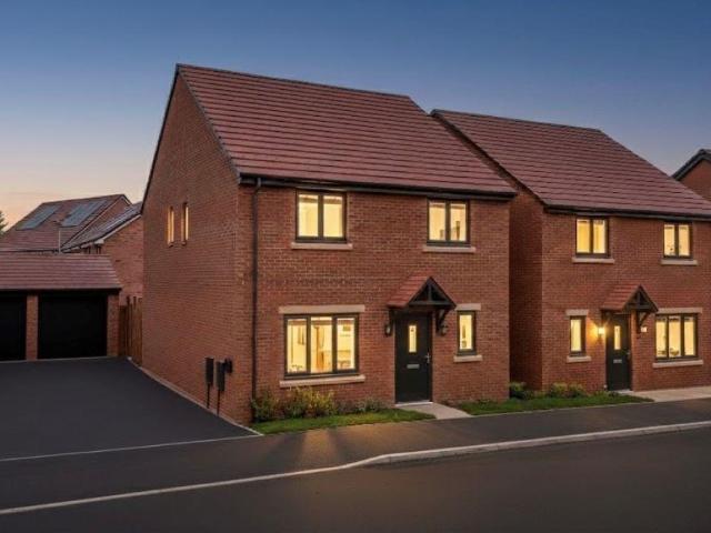 House for sale in Camp Hill, Warwickshire