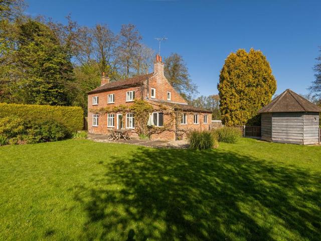 House for sale in Comers, Norfolk