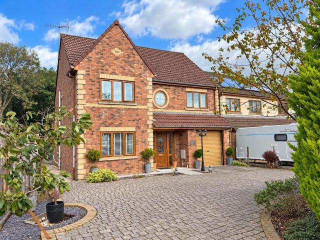 House for sale in Pyle, Kenfig Hill