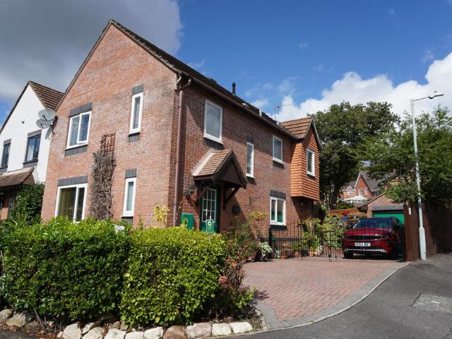 House for sale in Olchfa, Swansea