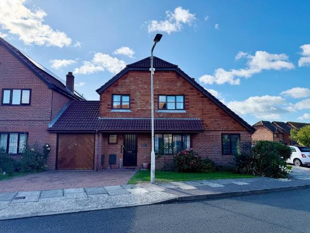 House for sale in Broadmead, Folkestone and Hythe