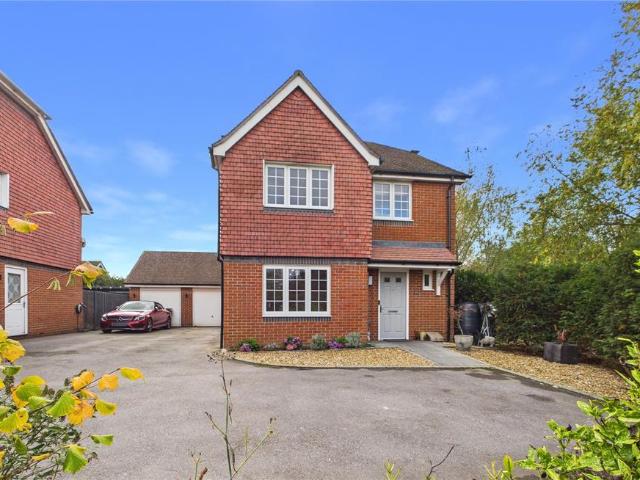 House for sale in Mereoak Park, Three Mile Cross