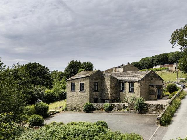 House for sale in Cowcliffe, Huddersfield