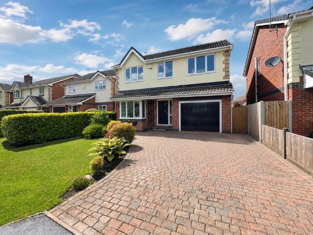 House for sale in Haslington