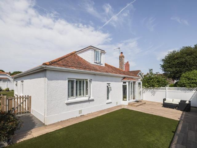 House for sale in Jersey Marine, Wales