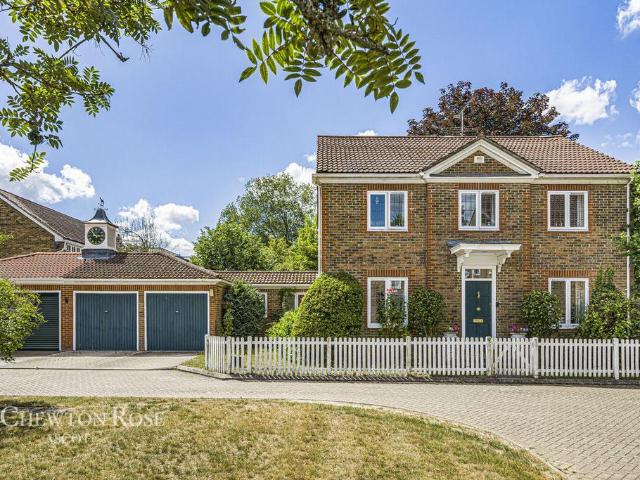 House for sale in Sunninghill and Ascot, Winkfield