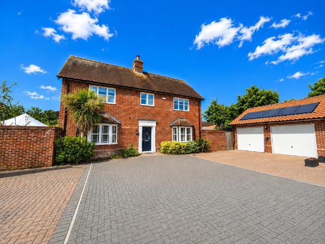 House for sale in Fordham Heath, Essex