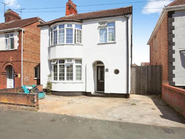 House for sale in New England, Peterborough