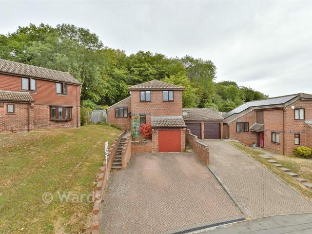 House for sale in Wayfield, Chatham