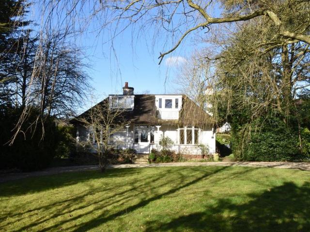 House for sale in Midway, Kent