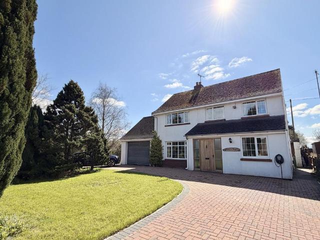 House for sale in Llanfair-ar-y-Bryn, Wales
