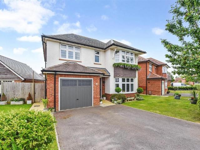 House for sale in Barnham and Eastergate, Clapham