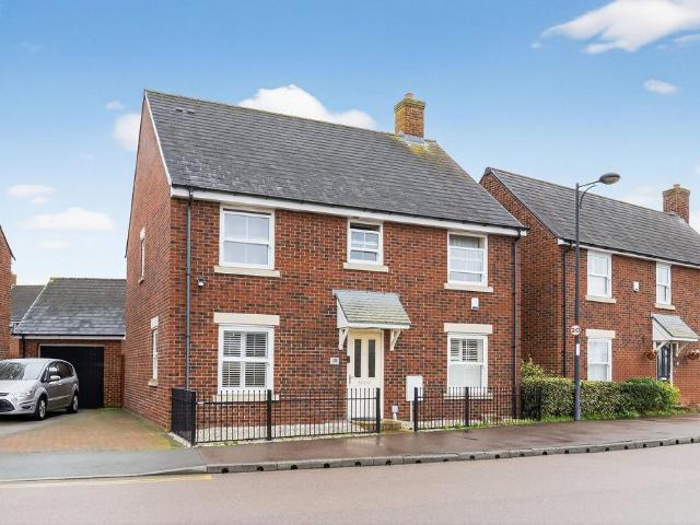 House for sale in Bedford