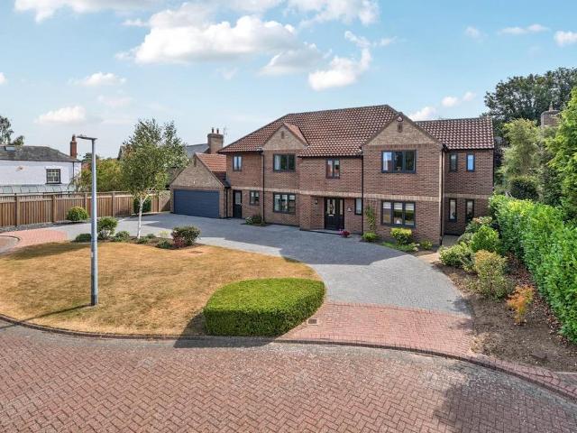 House for sale in Molescroft