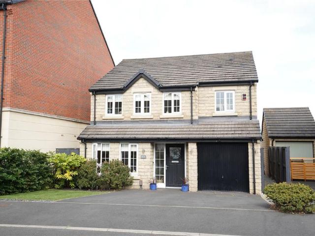 House for sale in Crigglestone, West Yorkshire
