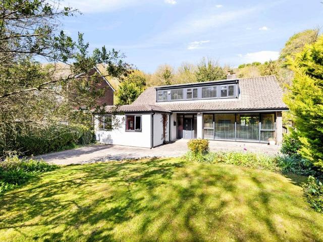 House for sale in Ash, Kent