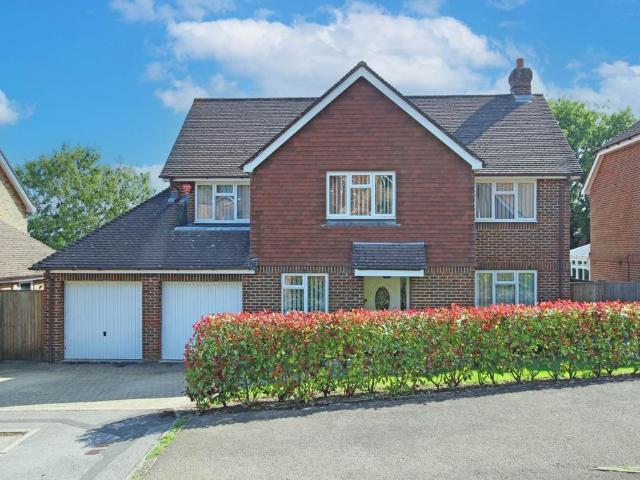 House for sale in Ratton Village, Eastbourne