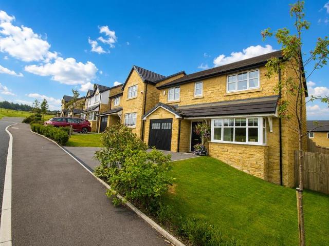 House for sale in Knowle Fold, Darwen