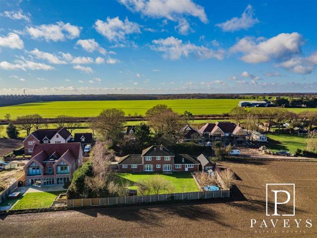 House for sale in Weeley, Dale Hill
