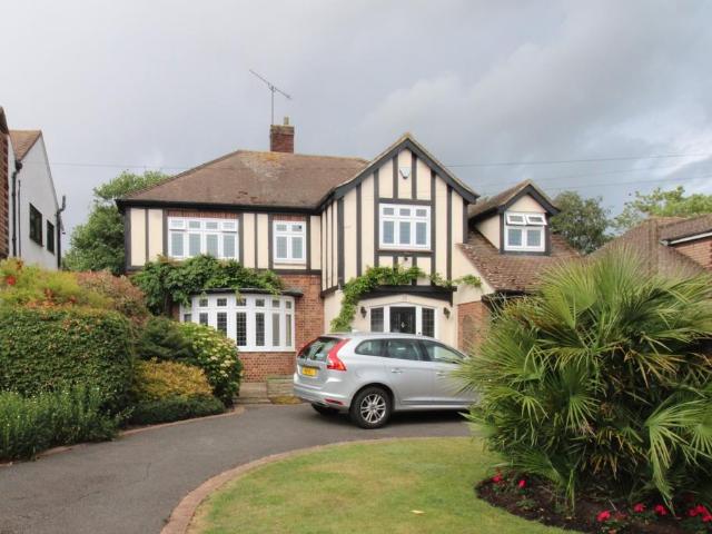House for sale in Cranham, Greater London