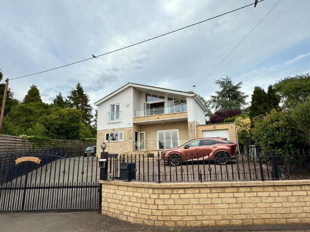 House for sale in Crookhill, Worcestershire