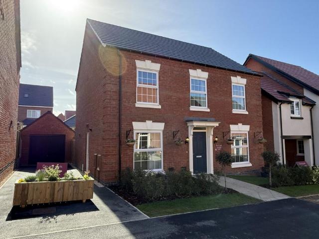 House for sale in Elmfield, Leicestershire