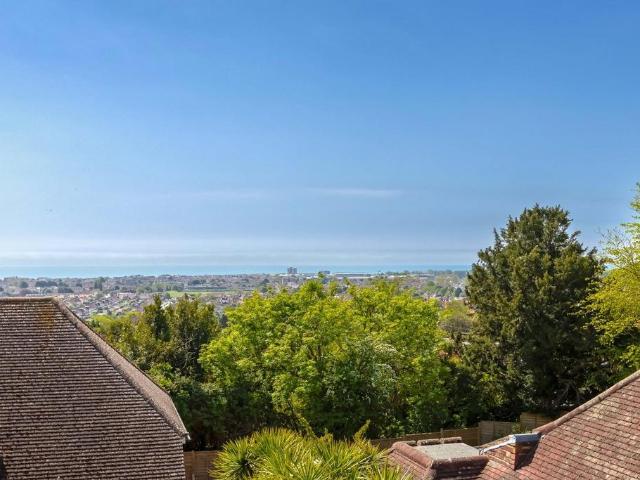 House for sale in Fishersgate, West Sussex