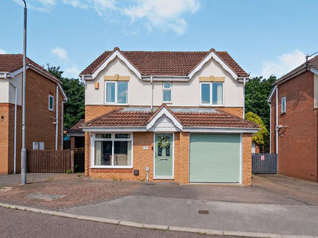 House for sale in Whitwood, West Yorkshire