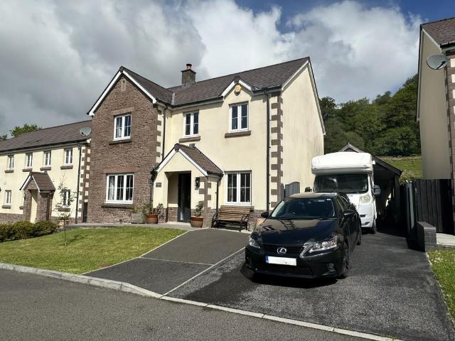 House for sale in Abercraf, Wales
