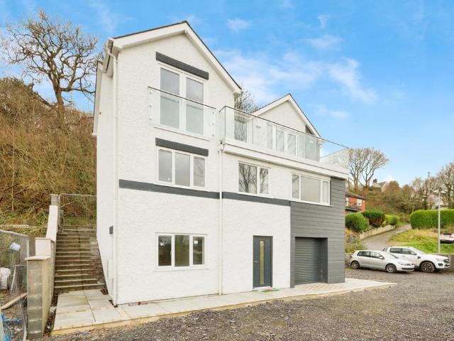 House for sale in Y Felinheli, Wales