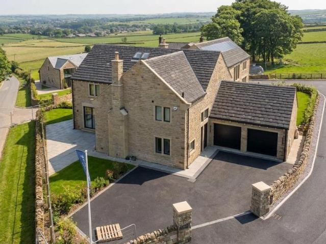 House for sale in Holme Valley, Holmfirth