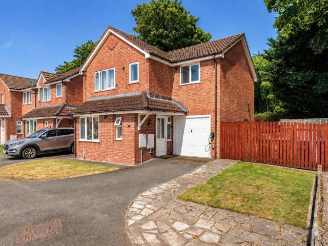 House for sale in Halton