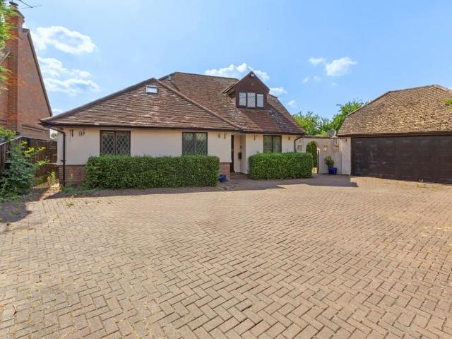 House for sale in Horsenden, Princes Risborough