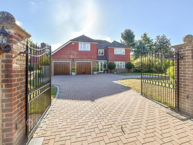 House for sale in Midway, Kent