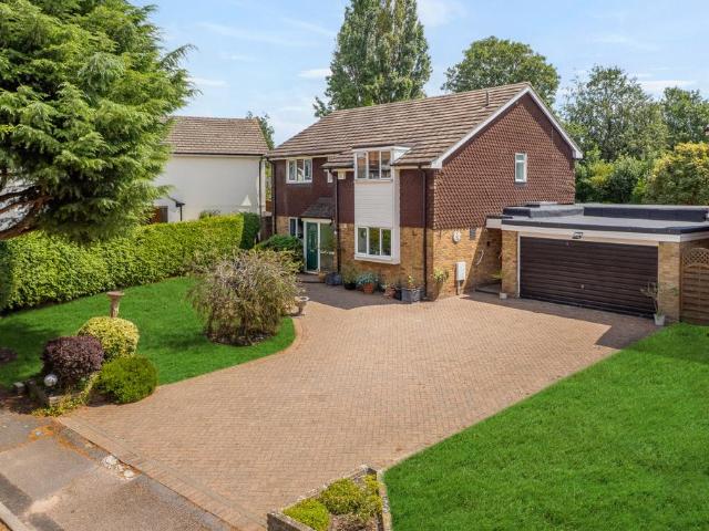 House for sale in Greater London